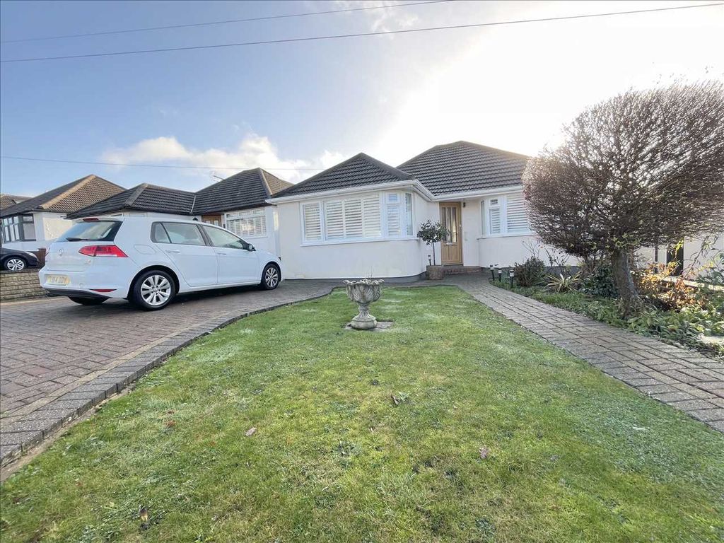 3 bed bungalow for sale in Greenfield Avenue, Carpenders Park WD19., £