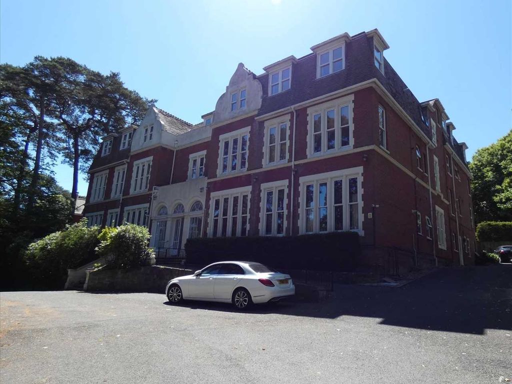 2 bed flat to rent in Chinegate Manor, 39 Knyveton Road, Bournemouth