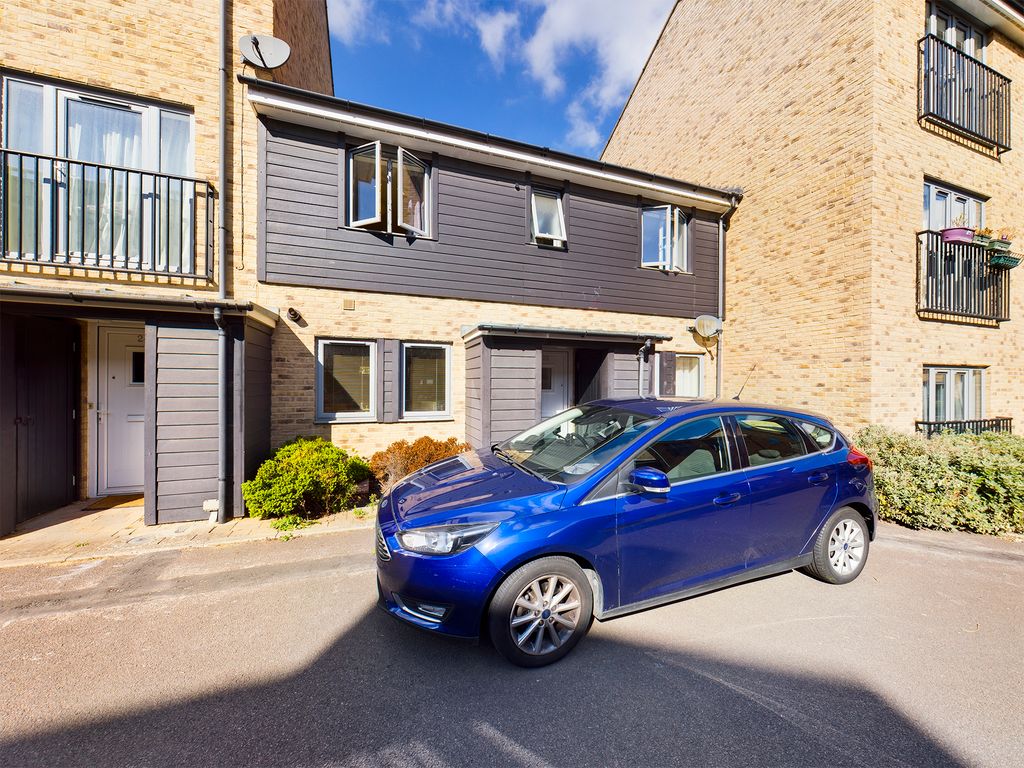 Alice Bell Close, Cambridge CB4  