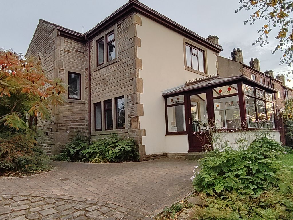 4 bed detached house for sale in Huddersfield Road, Wyke, Bradford BD12