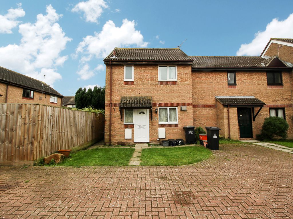 2 bed end terrace house to rent in Tawny Owl Close, Covingham, Swindon