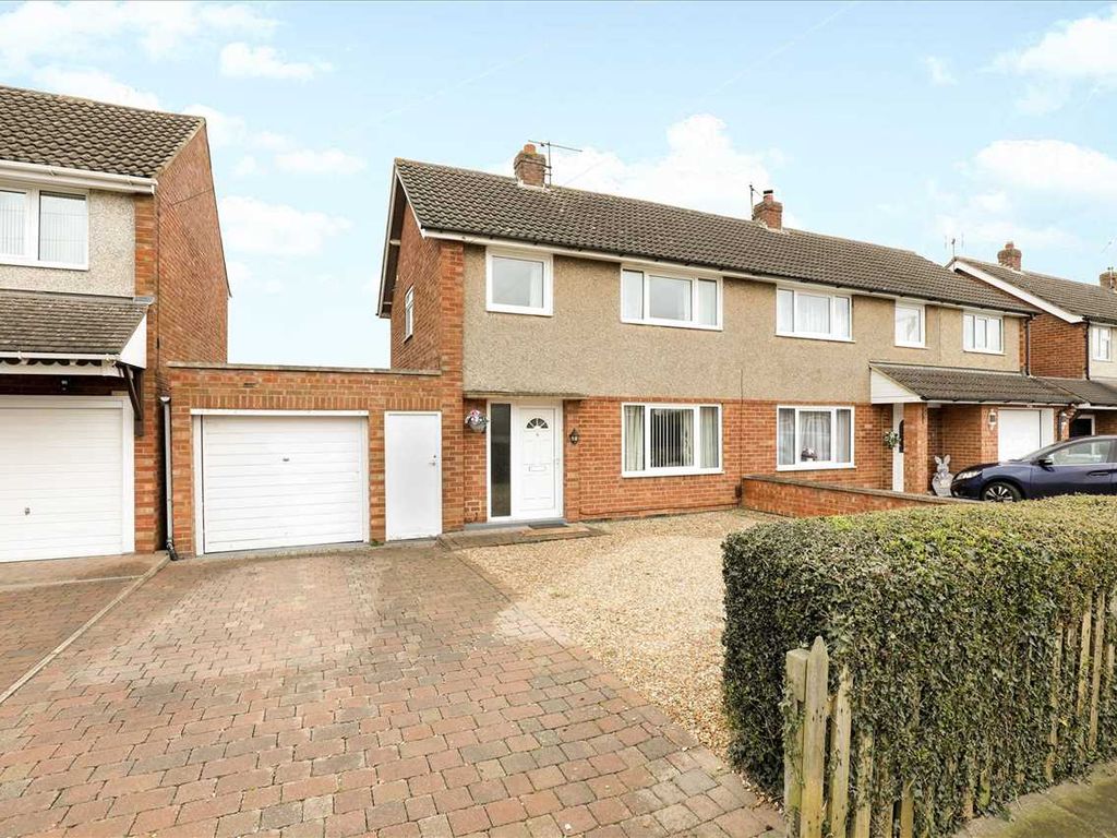 3 bed semi-detached house to rent in Finch Drive, Barton Seagrave ...