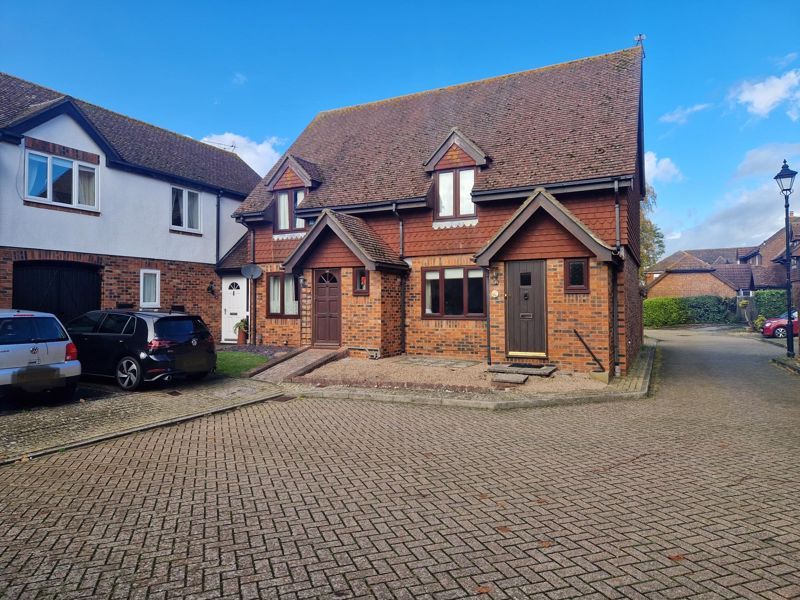 2 bed terraced house to rent in Somervell Close, Gosport PO12, £1,100 pcm Zoopla