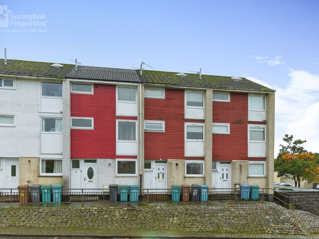 4 bed town house for sale in Pine Court, Cumbernauld, Glasgow