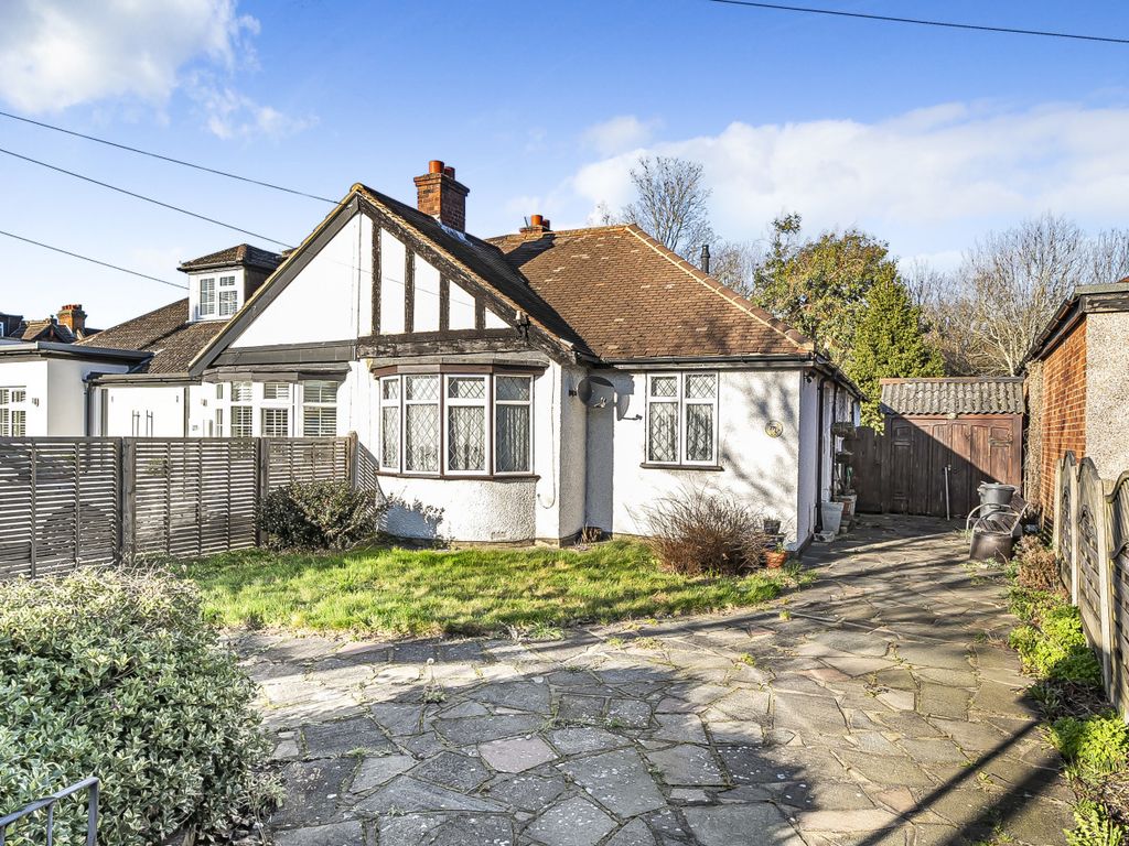 3 bed bungalow for sale in Southborough Lane, Bromley BR2, £525,000