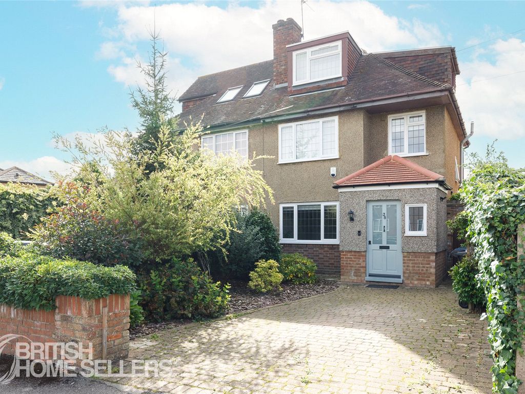 4 bed semidetached house for sale in St. Wilfrids Road, EN4, £