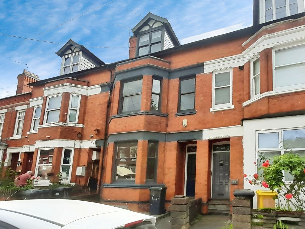 4 bed terraced house for sale in Daneshill Road, Leicester LE3, £