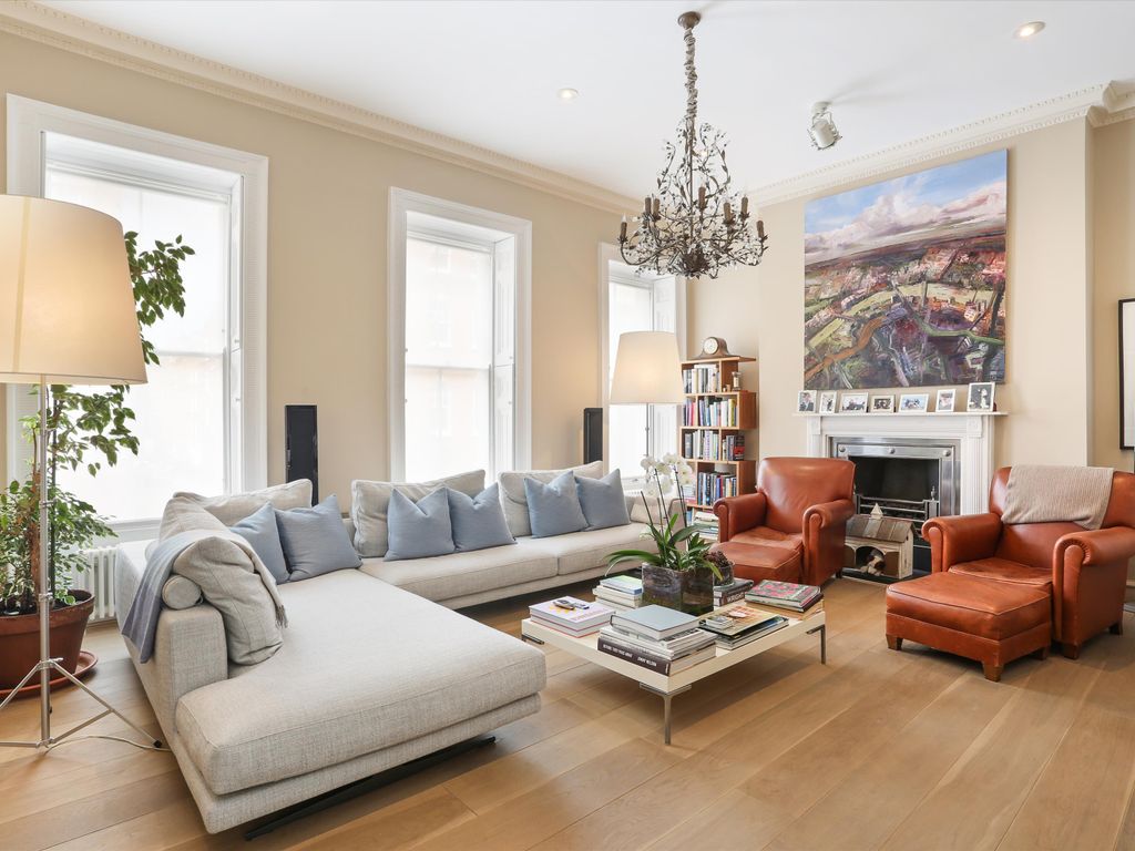 Langham Street, Fitzrovia, London W1W  