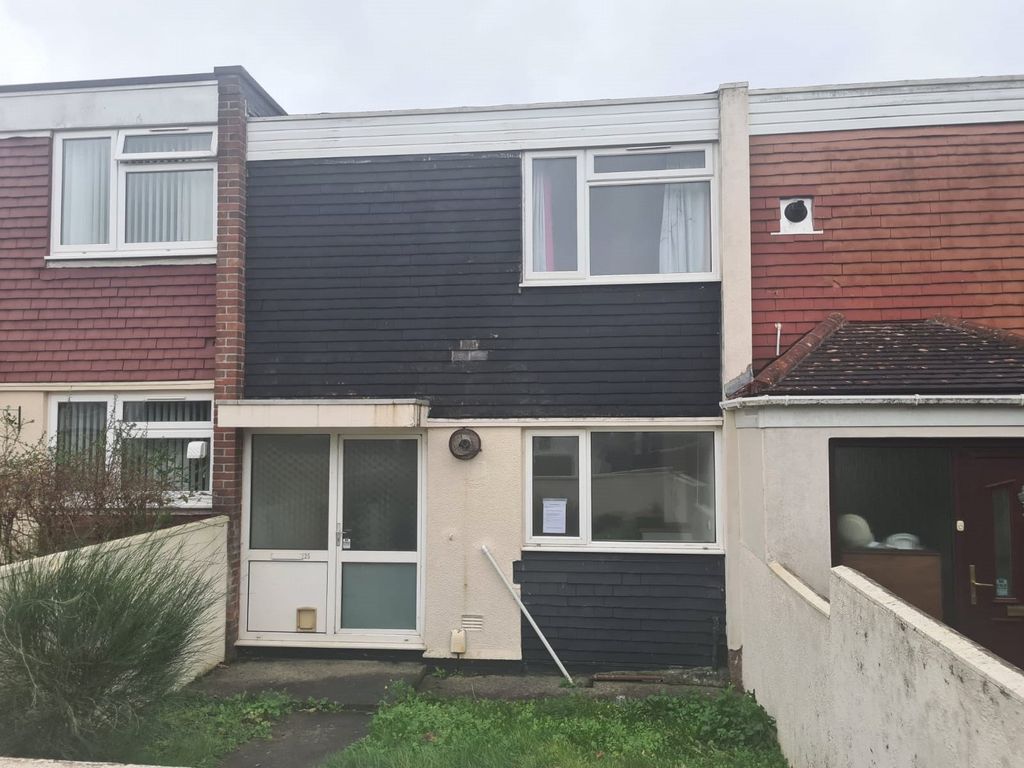 Cromer Walk, Plymouth PL6  