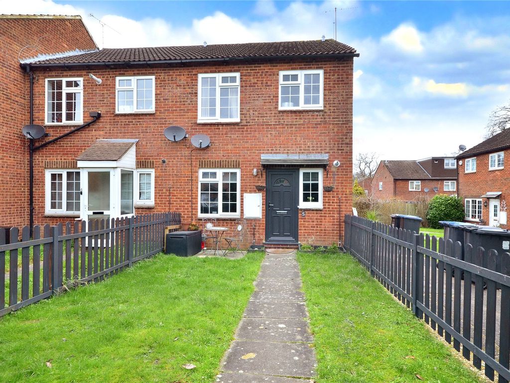 1 bed for sale in East Grinstead, West Sussex RH19 Zoopla