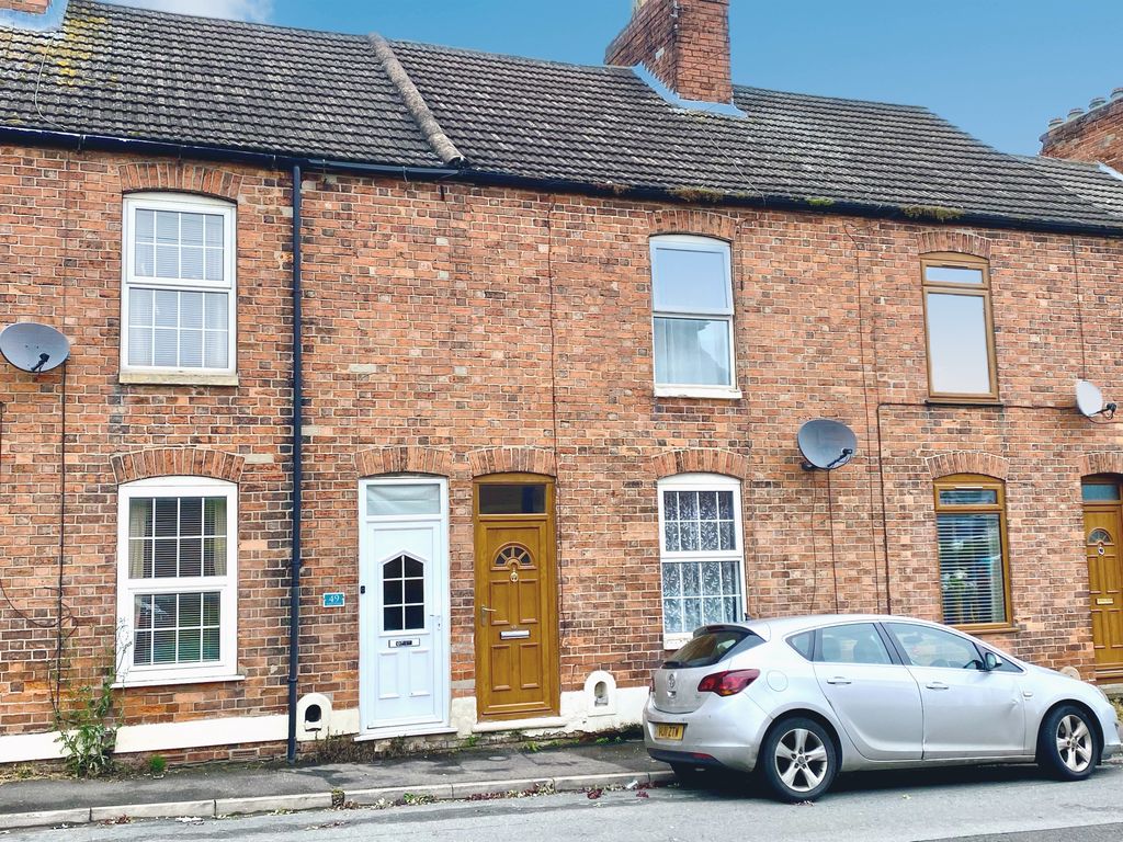 3 bed terraced house for sale in Albert Street, Grantham, Grantham NG31