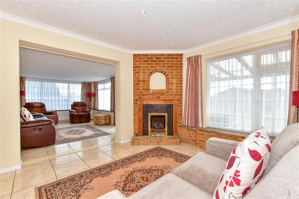 2 bed detached bungalow for sale in Hillcrest Road, Kingsdown, Deal