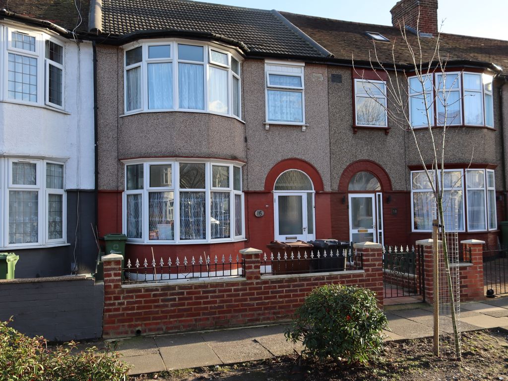 3 bed terraced house for sale in Cranleigh Gardens, Barking IG11 Zoopla