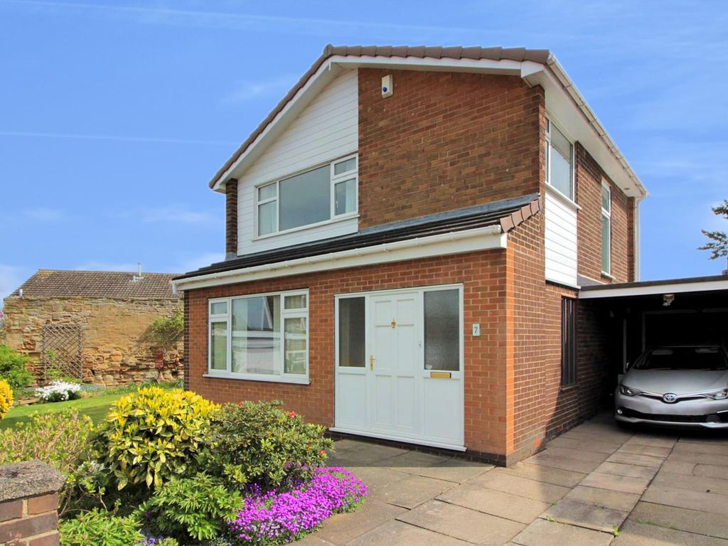 3 bed detached house for sale in Northwood Close, Woodlesford, Leeds