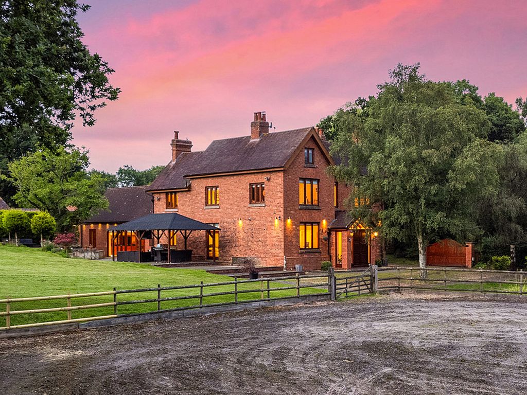5 bed country house for sale in Brockhill Lane, Tardebigge B97 Zoopla