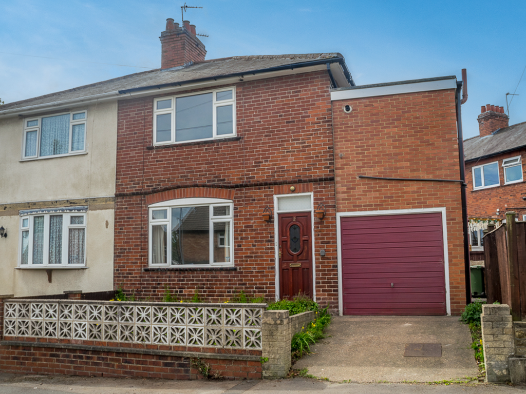 3 bed semidetached house for sale in Green Lane, Horbury, Wakefield