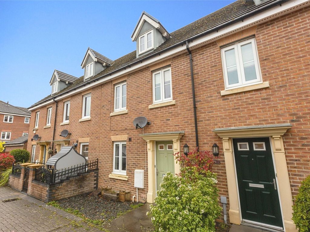 3 bed town house for sale in Cwrt Rebecca, Pontarddulais, Swansea