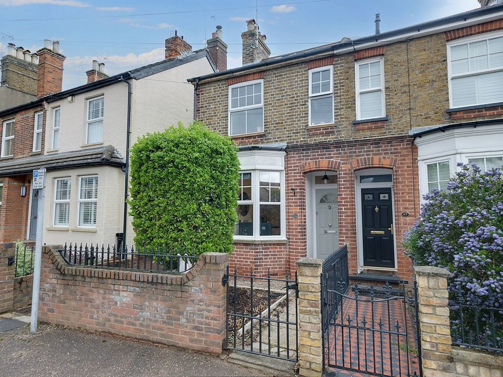 2 bed end terrace house for sale in Sandford Road, Chelmsford CM2, £