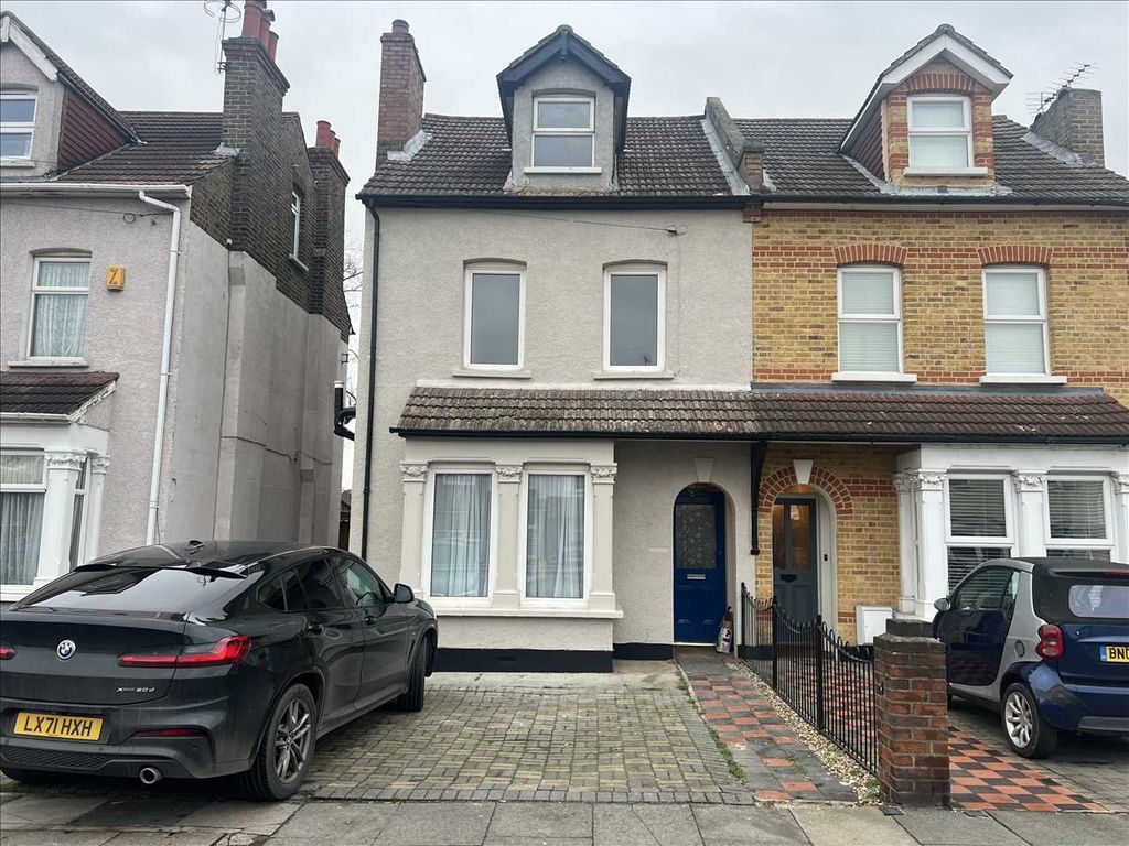 5 bed terraced house to rent in Belvedere Road, Bexleyheath DA7 Zoopla
