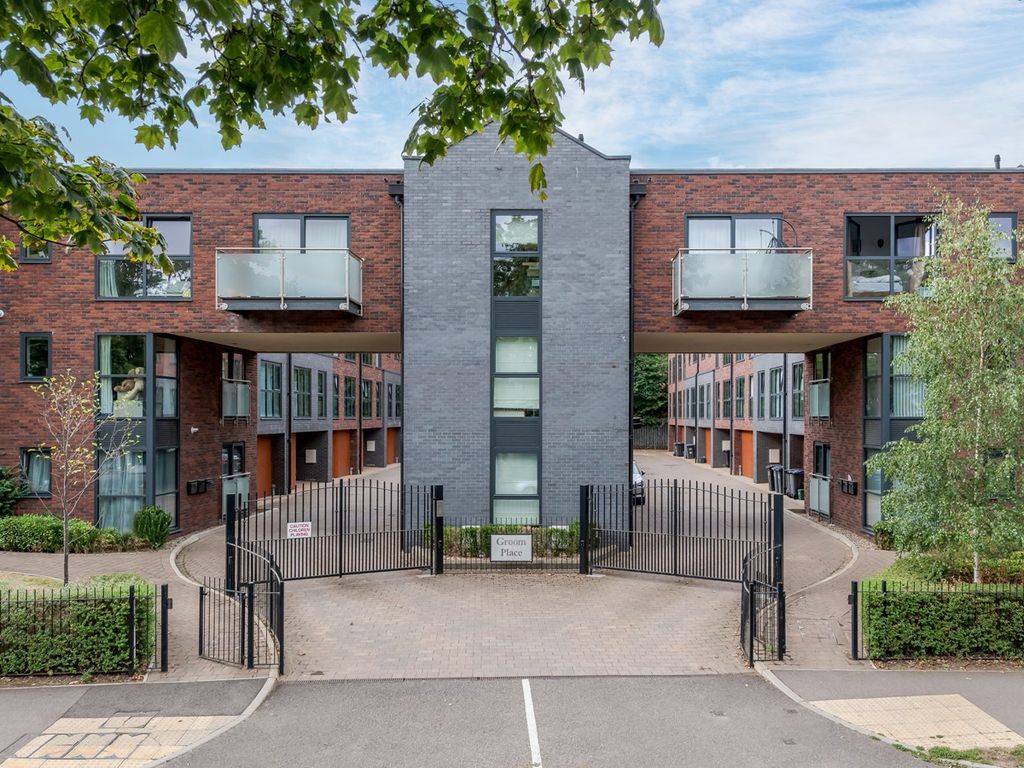 3 bed town house for sale in Groom Place, Welwyn Garden City AL7 Zoopla