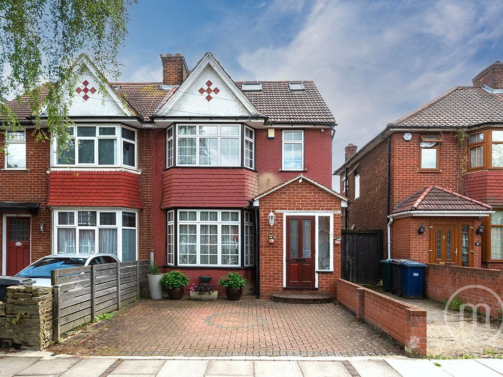 4 bed semidetached house for sale in Cumbrian Gardens, Golders Green
