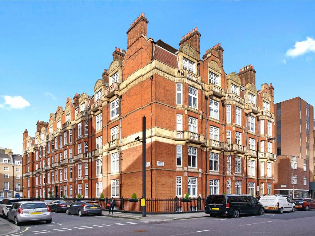 Montagu Mansions London W1U  