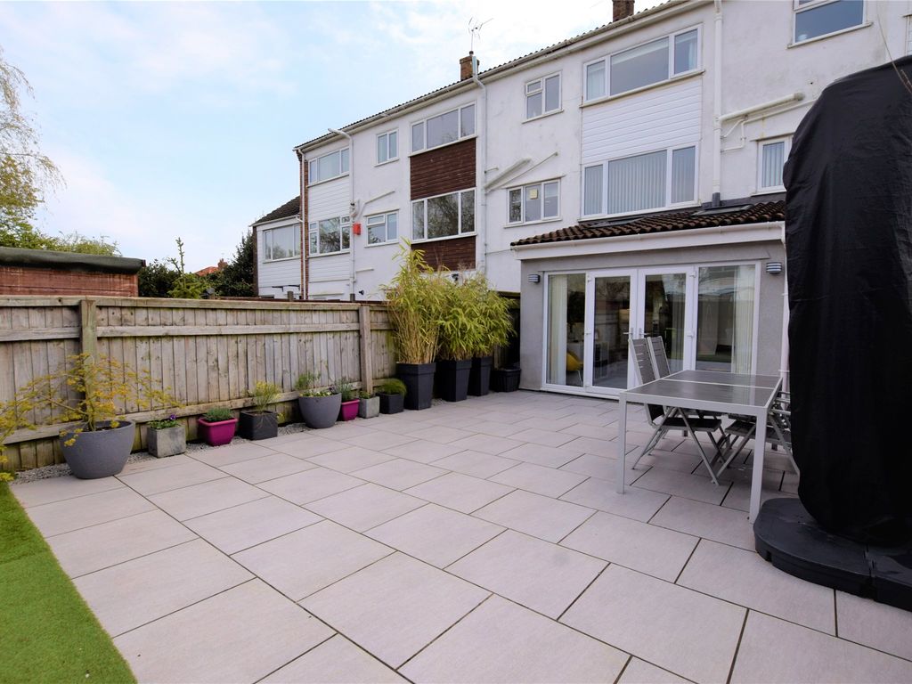 3 bed terraced house for sale in Pilgrims Way, Bromley Heath, Bristol