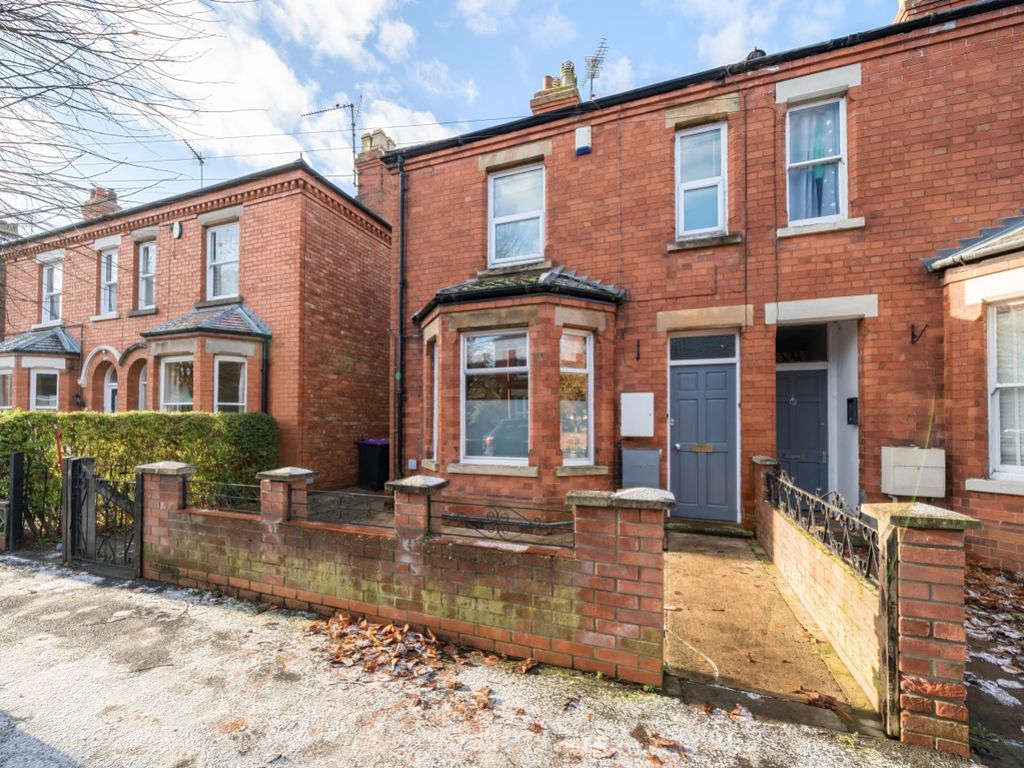 3 bed semidetached house for sale in Victoria Avenue, Sleaford