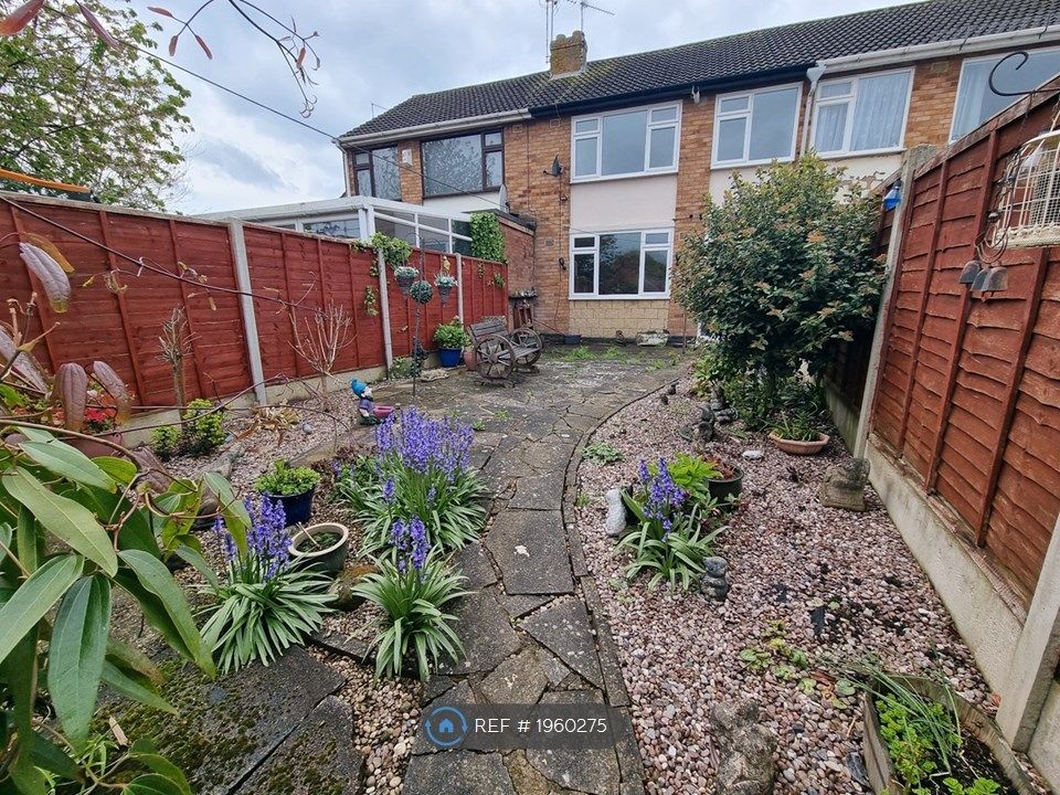 3 bed terraced house to rent in Kinver Close, Coventry CV2, £900 pcm