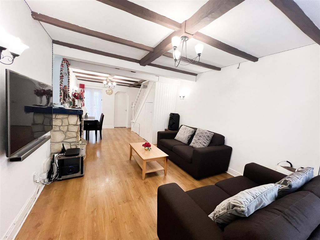 2 bed terraced house for sale in Lambeth Road, Croydon CR0, £385,000