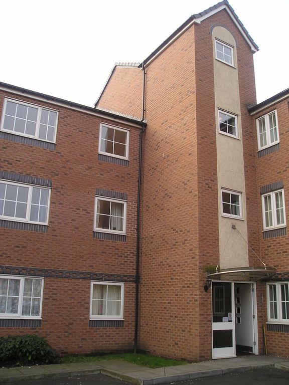 2 bed flat to rent in Waterfront Way, Walsall WS2 Zoopla