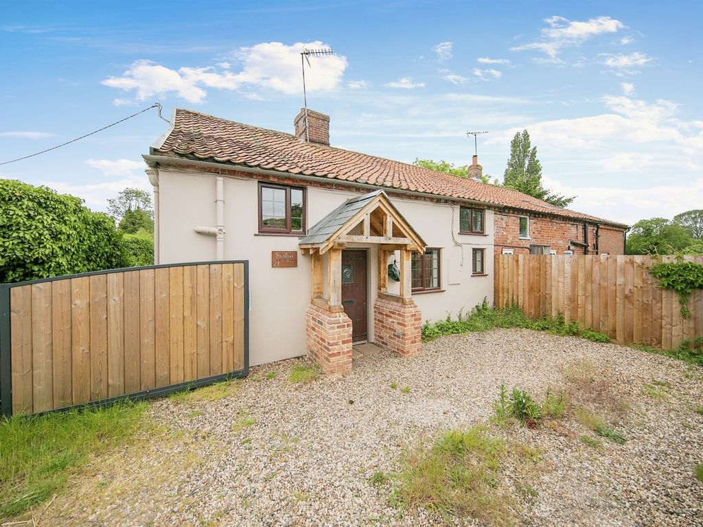 2 bed cottage for sale in Main Road, Sutton, Woodbridge IP12 Zoopla