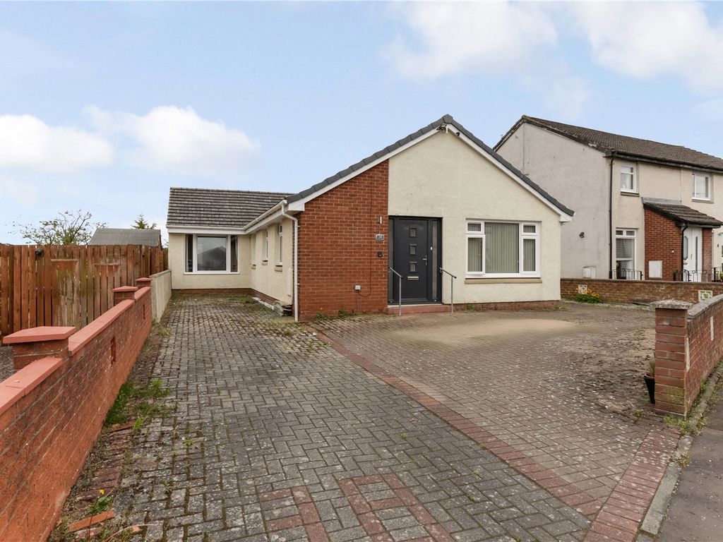 4 bed bungalow for sale in Mauldslie Place, Ashgill, Larkhall, South