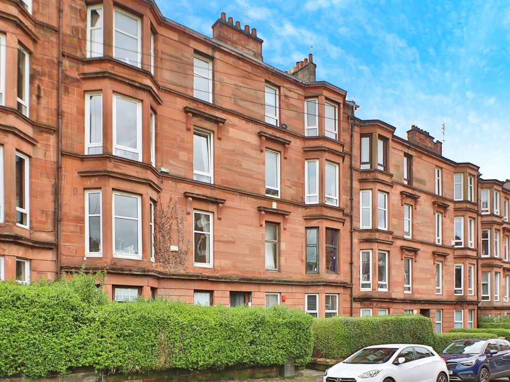 1 bed flat for sale in Craigpark Drive, Dennistoun, Glasgow G31, £