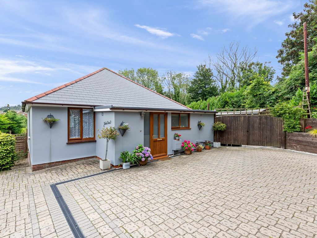 3 bed detached bungalow for sale in Common Lane, River, Dover CT17, £