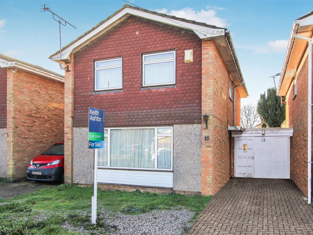 3 bed semidetached house for sale in Kelvedon Hatch, Barley Field