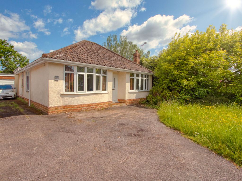 3 bed detached bungalow for sale in Hoveland Lane, Parkfield, Taunton