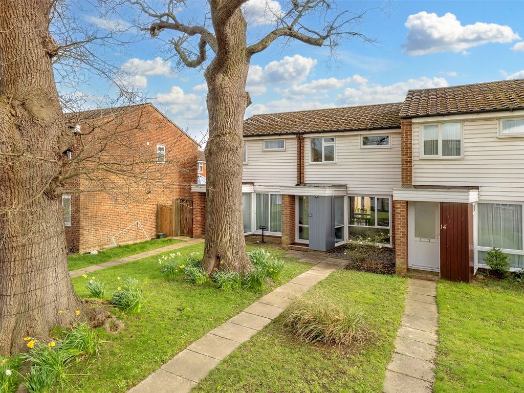 3 bed terraced house for sale in Rothervale, Horley, Surrey RH6 Zoopla