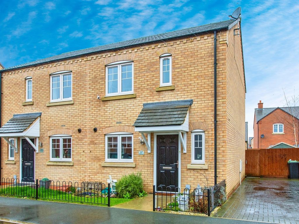 3 bed semidetached house for sale in Kelmarsh Avenue, Raunds