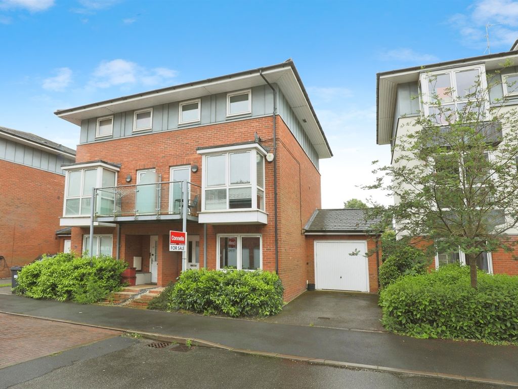 3 bed semidetached house for sale in Kempton Drive, Warwick CV34, £