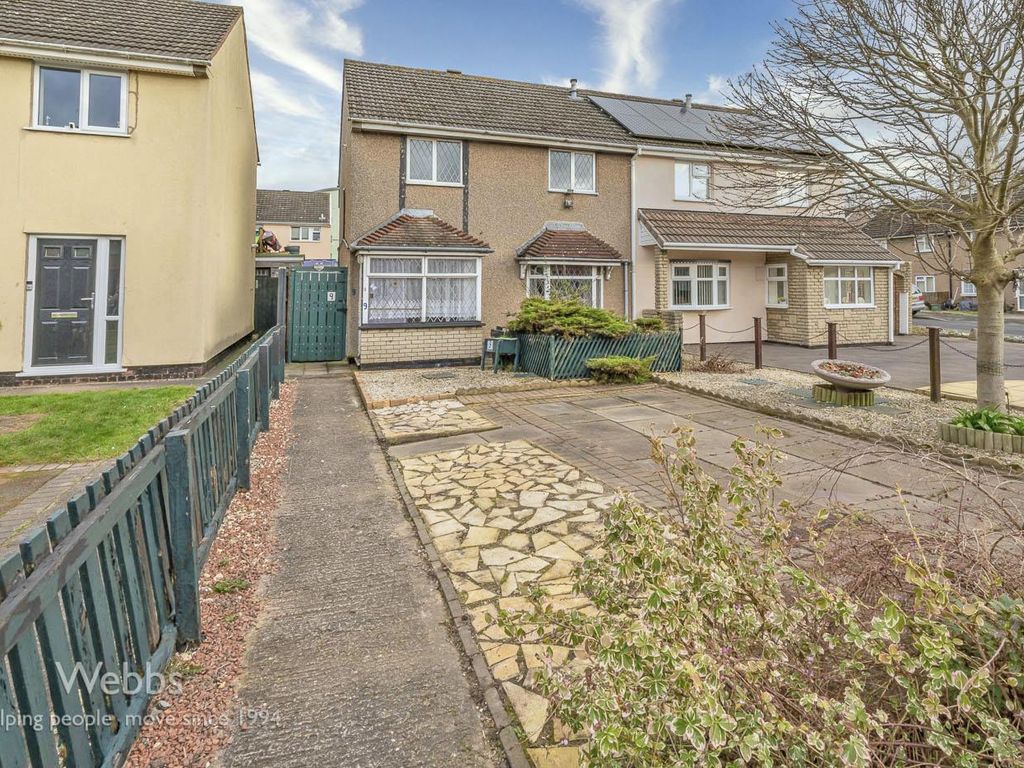 3 bed semidetached house for sale in Lindon Close, Brownhills, Walsall