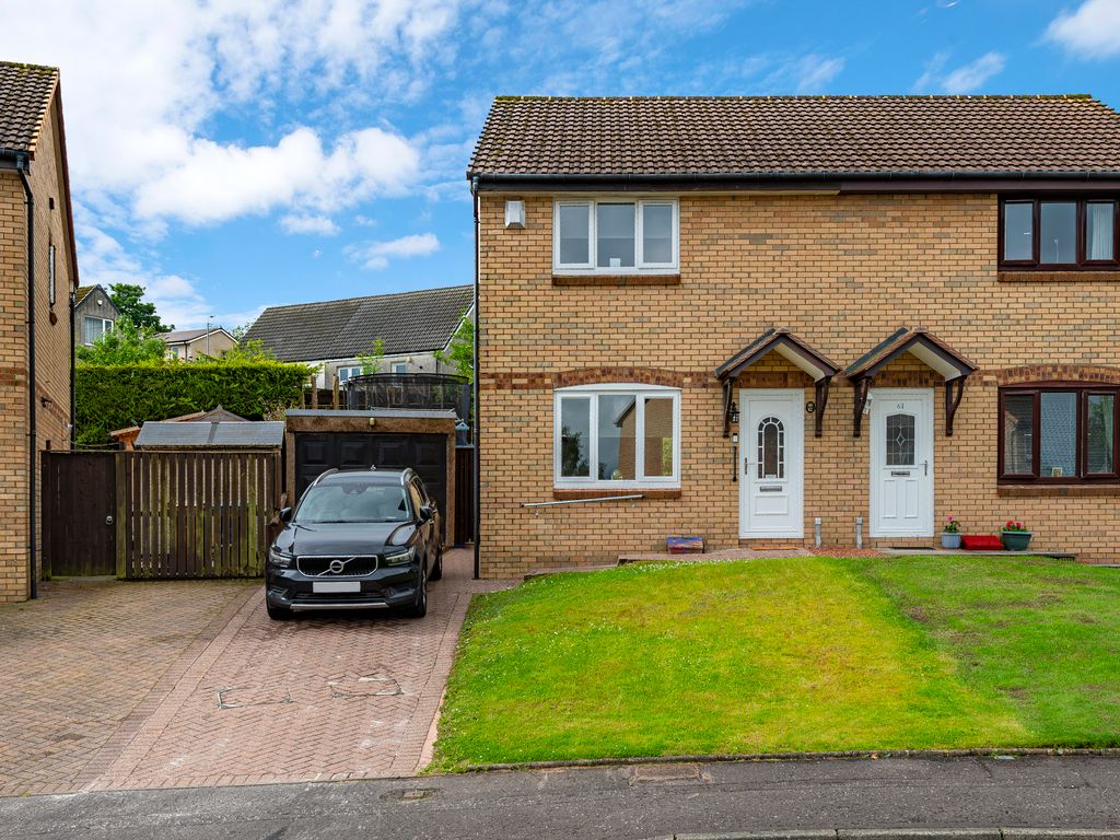 3 bed semidetached house for sale in Wheatley Loan,