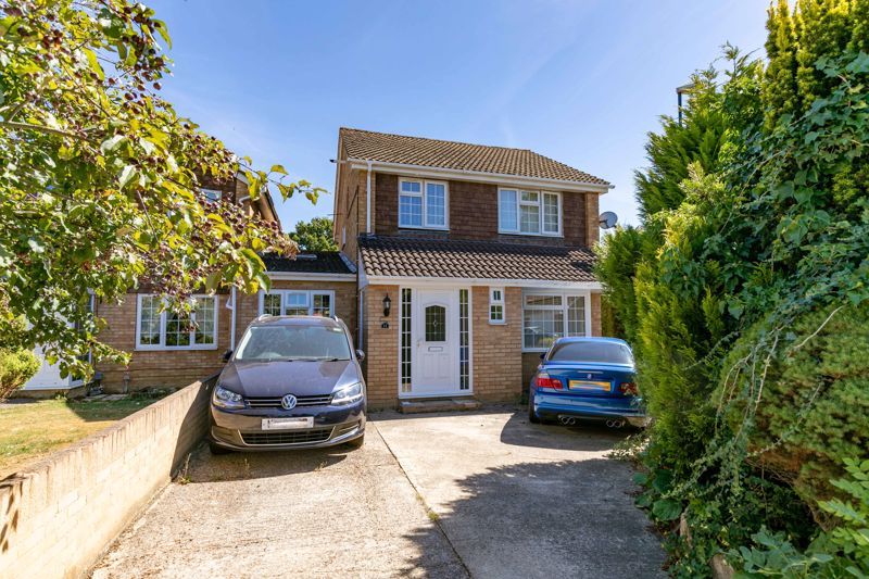St Hildas Close, Pound Hill, Crawley, West Sussex RH10  
