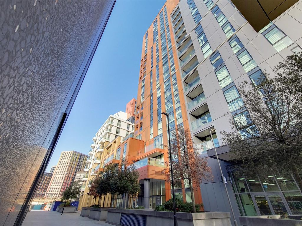 Hebden Place, Pinto Tower SW8