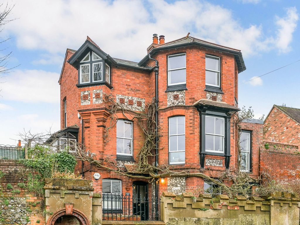 4 bed detached house for sale in Greys Road, HenleyOnThames RG9, £