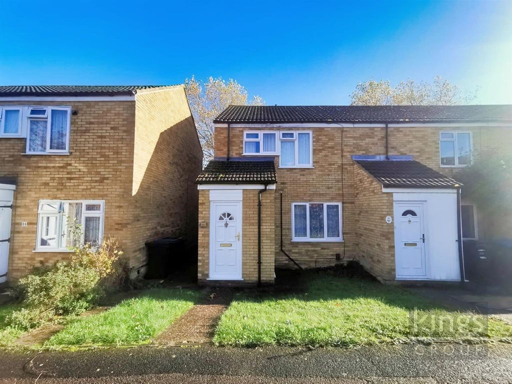 3 bed property for sale in Peacocks, Harlow CM19 Zoopla