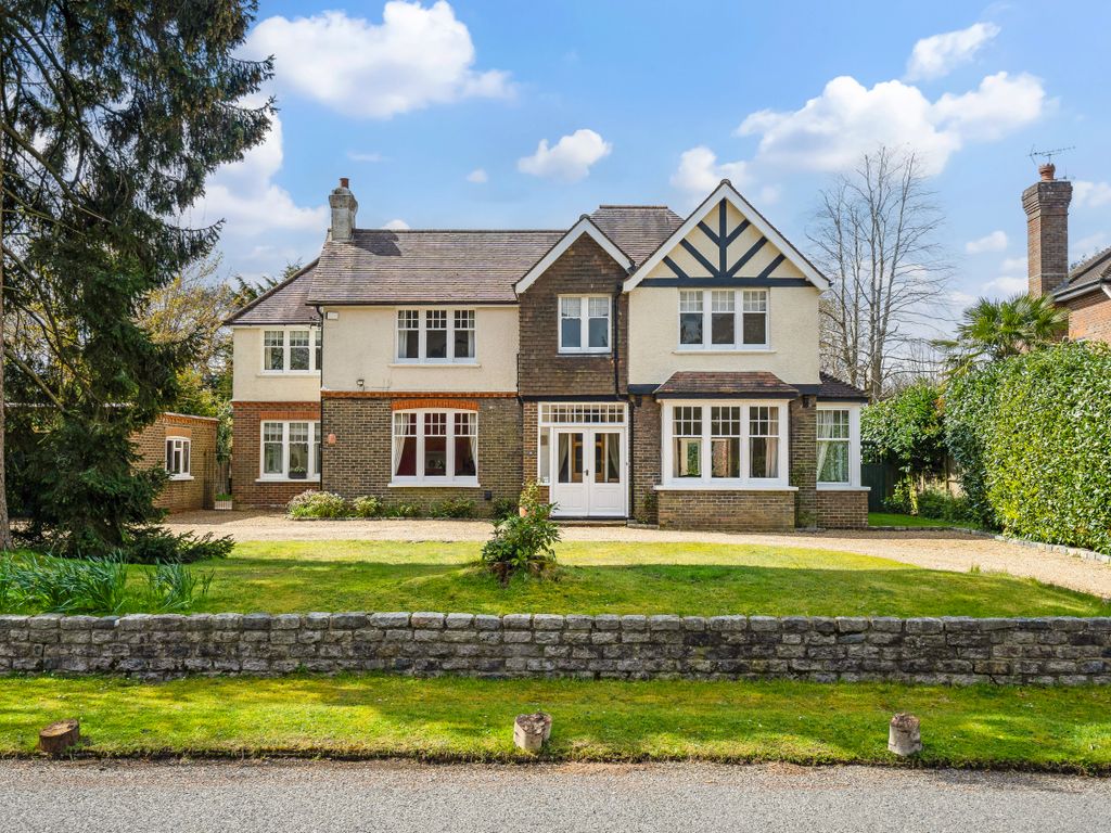 5 bed detached house for sale in Ridley Road, Warlingham CR6, £