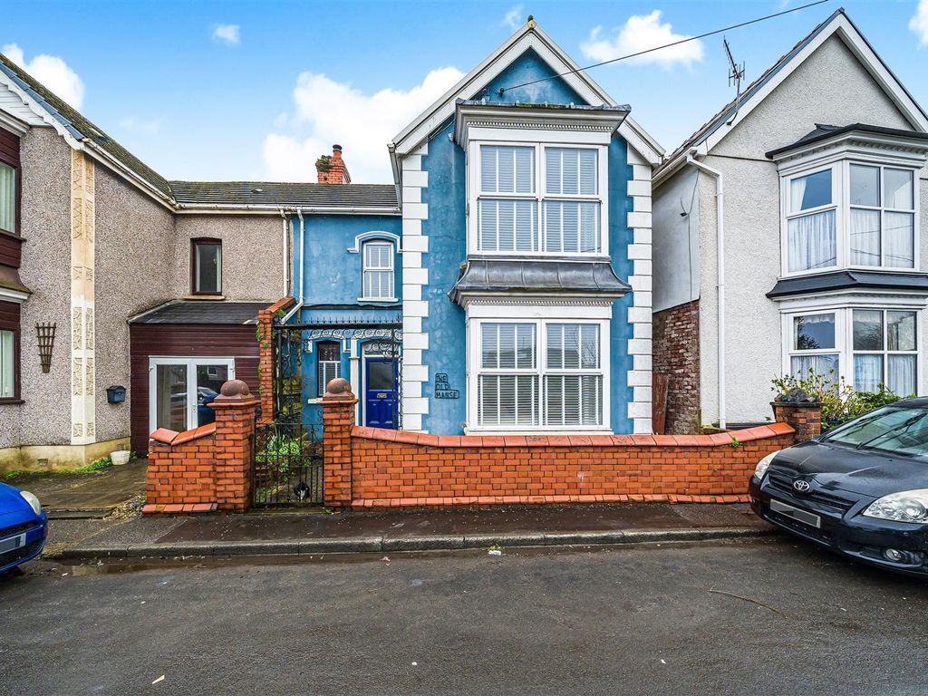 3 bed semidetached house for sale in Woodlands, Gowerton, Swansea SA4