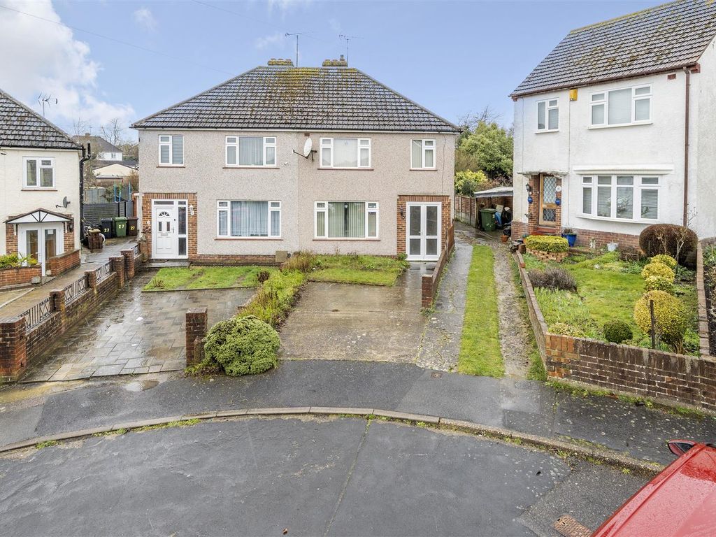 4 bed semidetached house for sale in Wolfe Road, Maidstone ME16 Zoopla