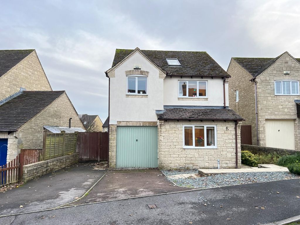 4 bed detached house for sale in Geralds Way, Bussage, Stroud GL6, £